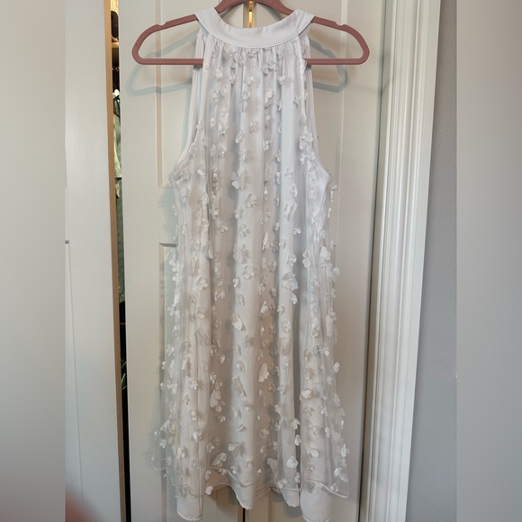 Dresses & Skirts - White Floral Sleeveless Dress